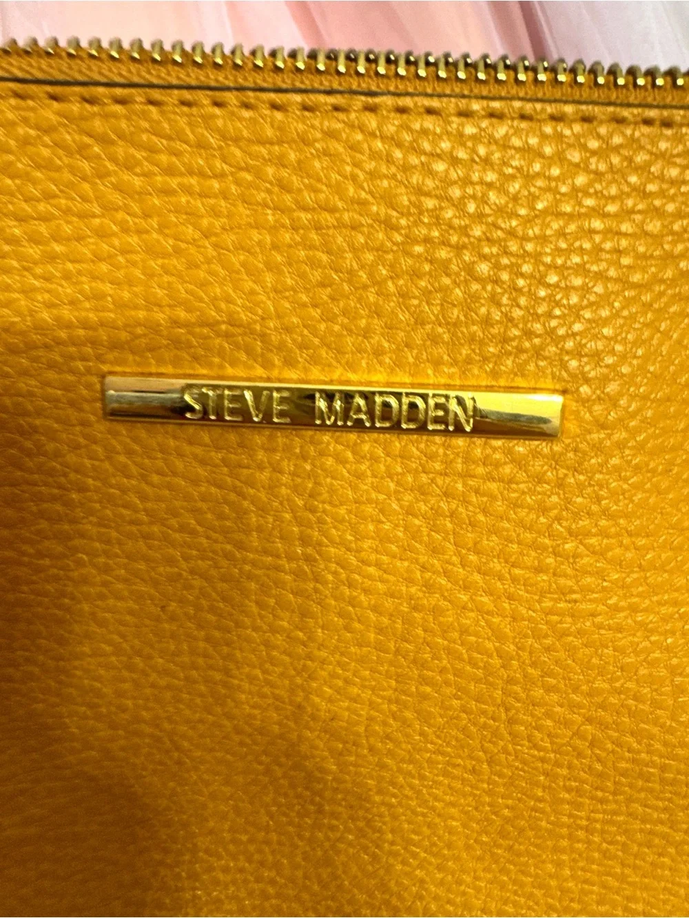 👛Steve Madden Yellow Pebbled Zip Wristlet Clutch Pouch Gold Hardware Set
